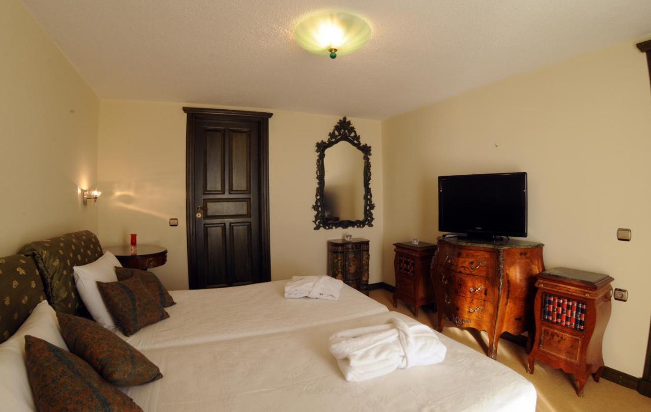Executive Suite,1227364280:JPEG