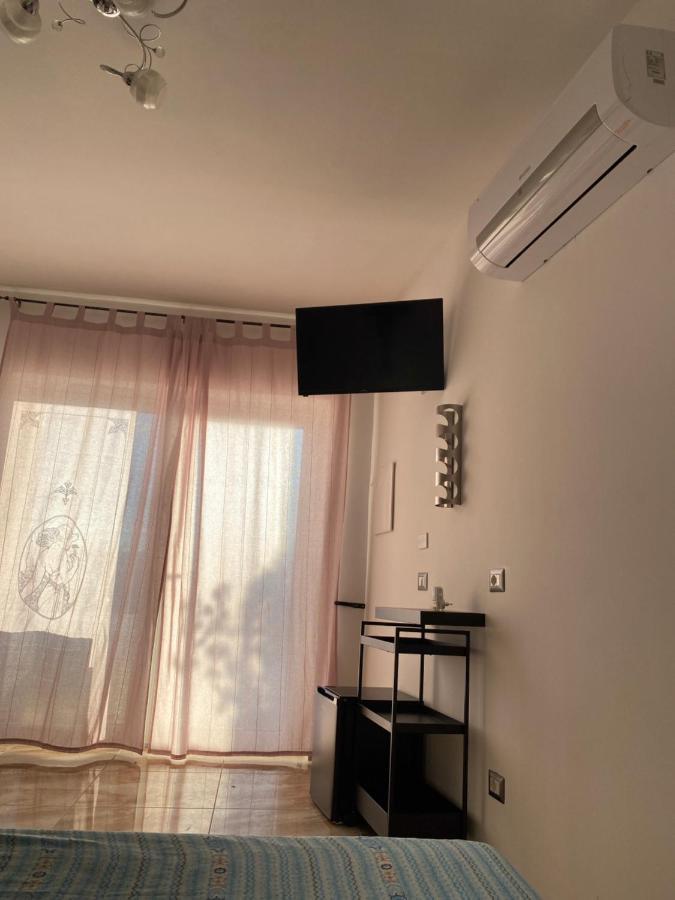 Deluxe Family Room,1766410525:JPEG