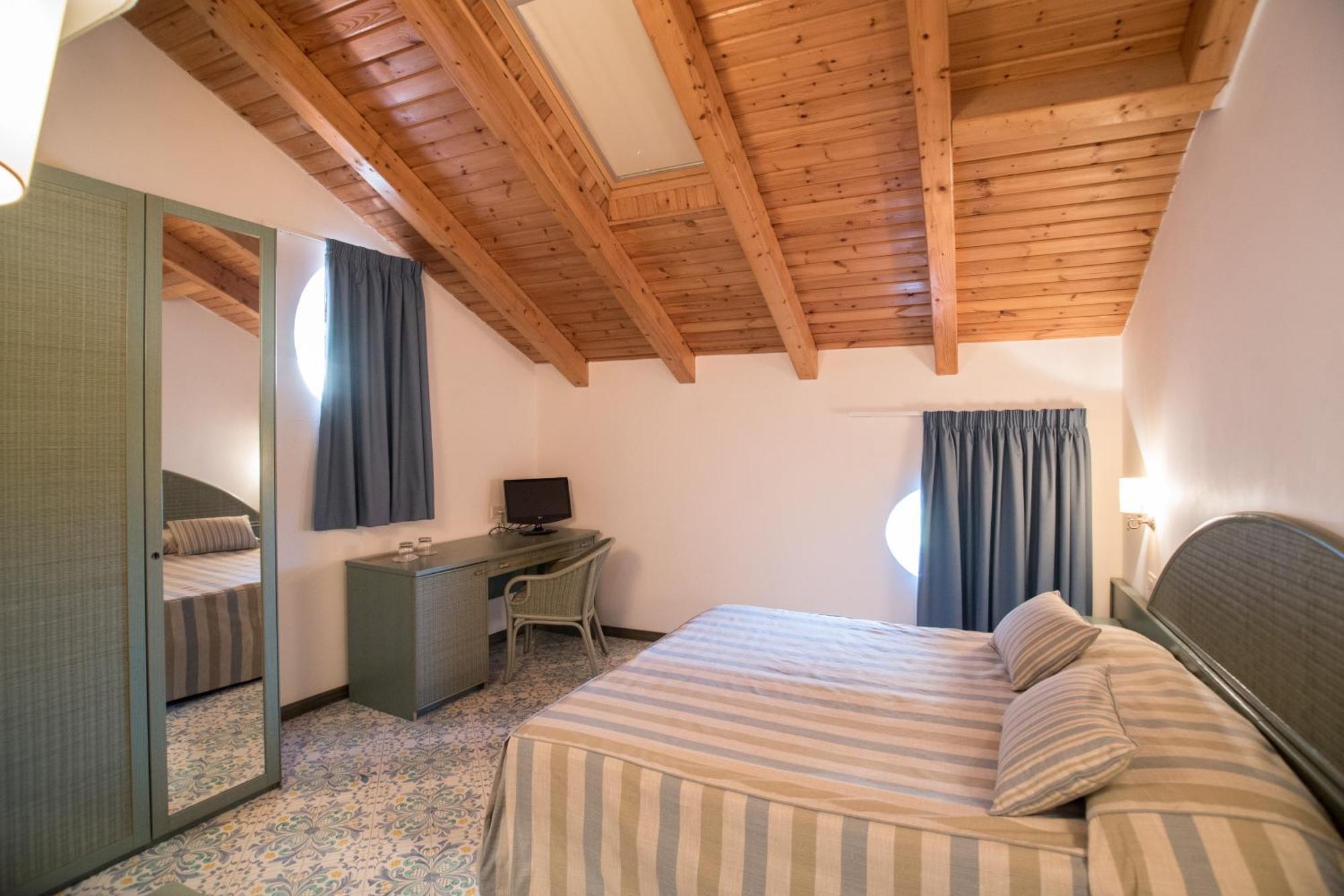 Quarto Duplo Econômico
