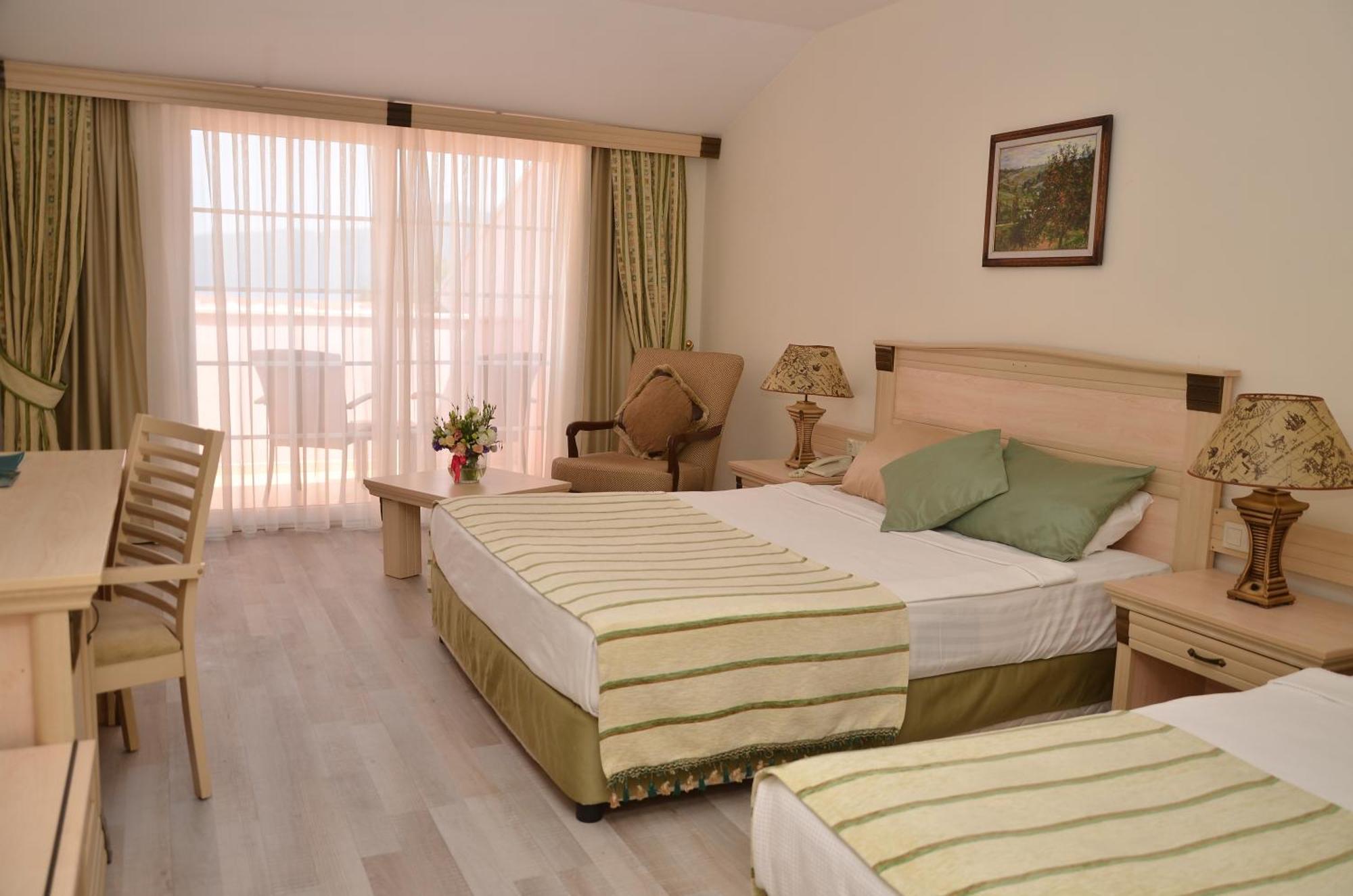 Standard Double or Twin Room,1209801481:JPEG