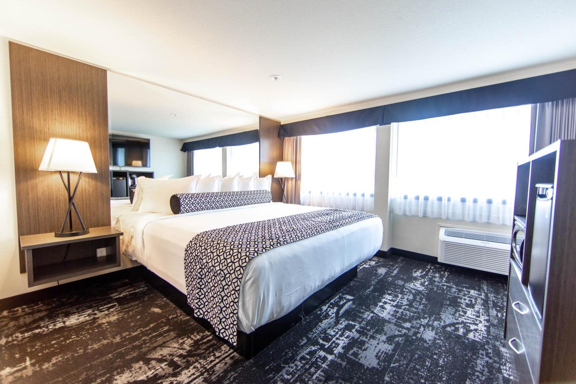 Superior King Room