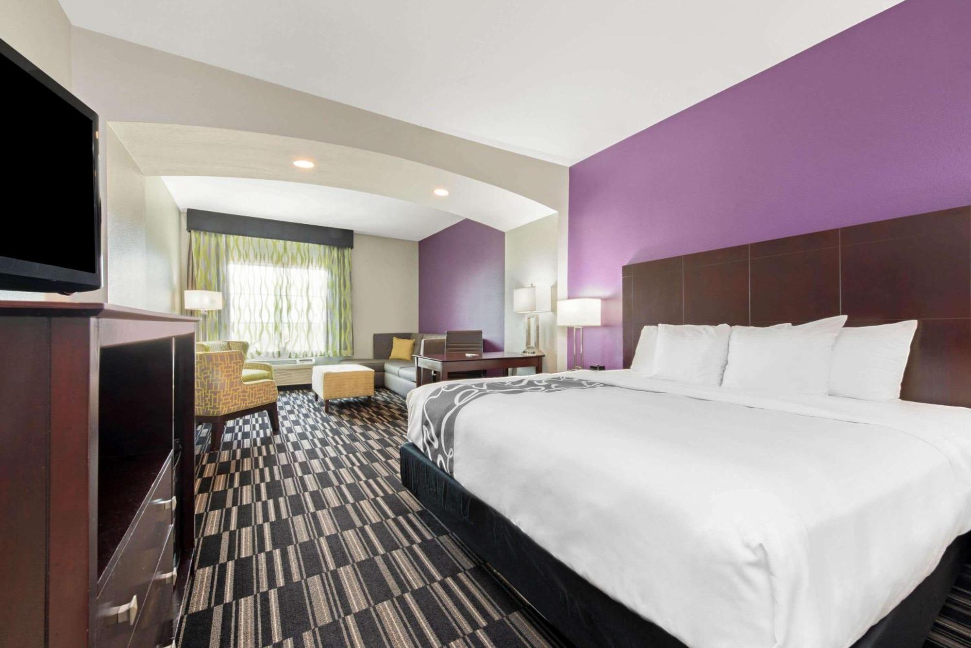 King Room with Sofa Bed