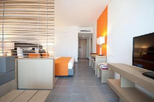 Quarto Duplo ou Twin com Vista Mar Lateral