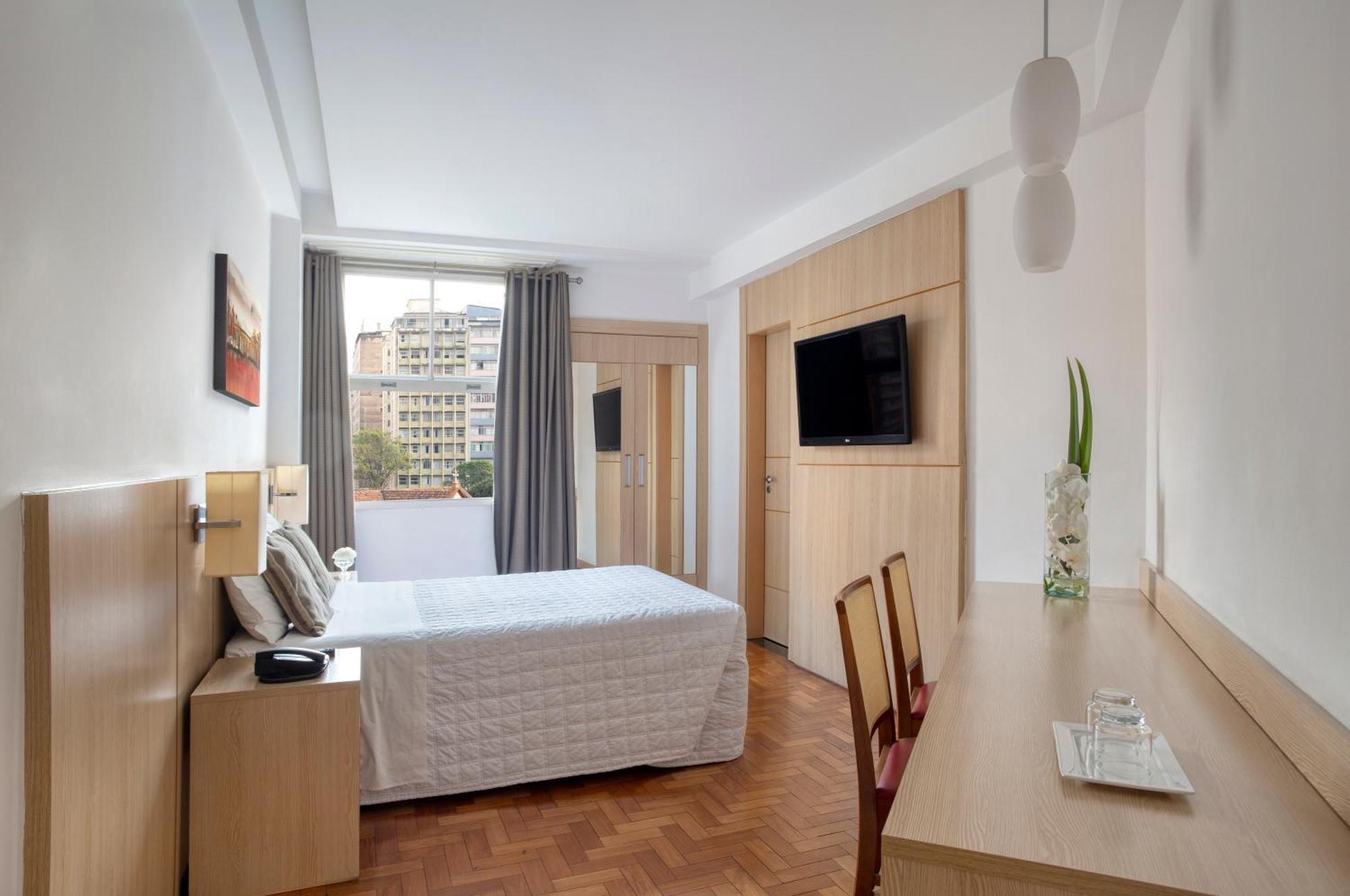 Quarto Duplo Standard