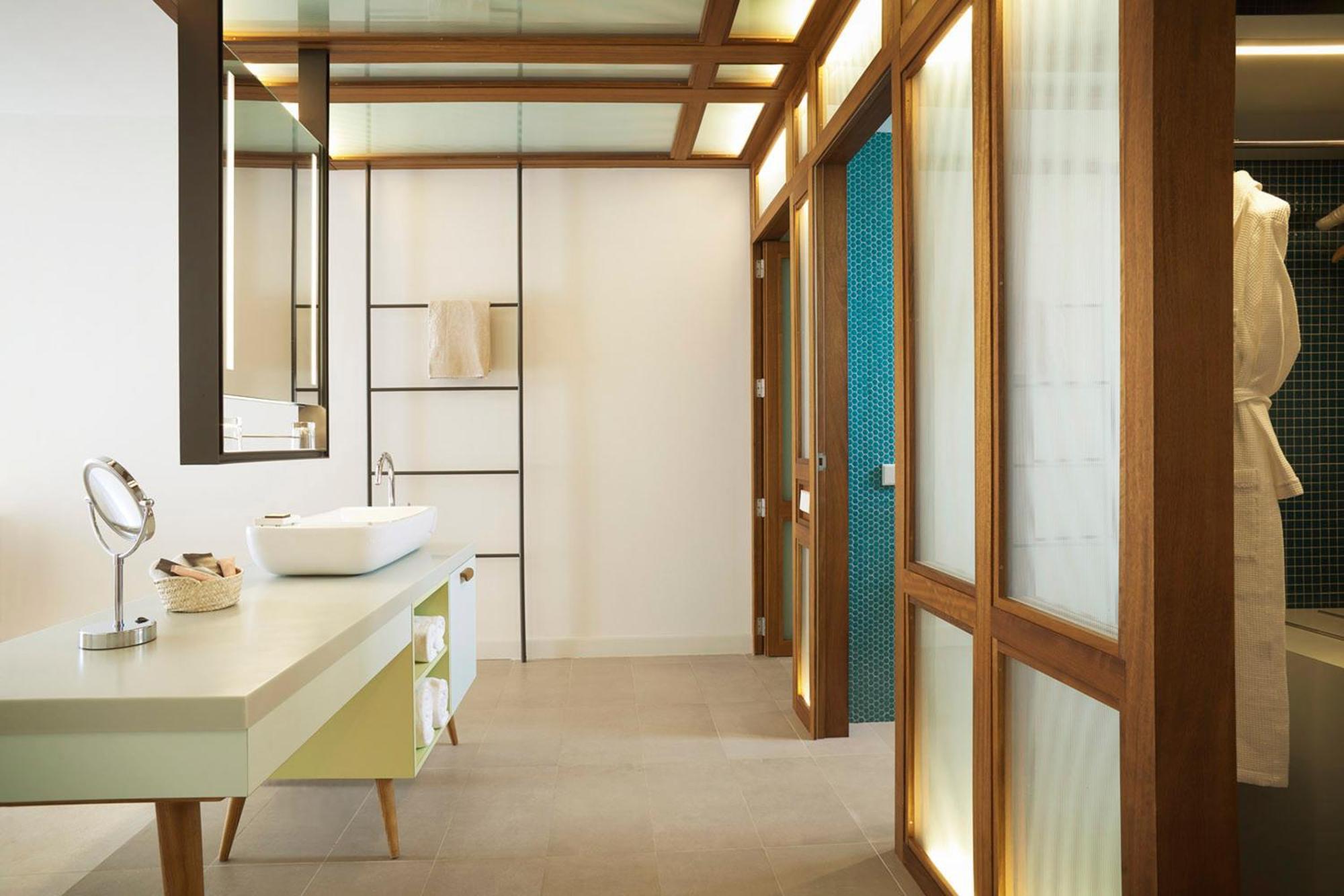 Junior Suite Swim-up,1214572741:JPEG