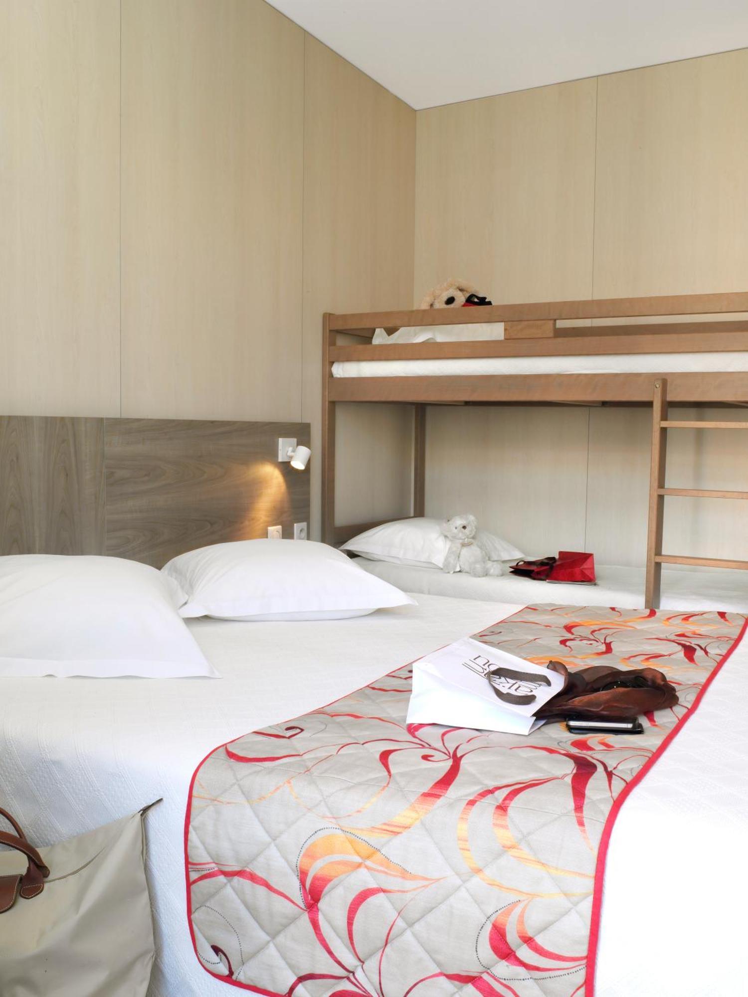 Chambre Familiale (2 Adultes et 2 Enfants)