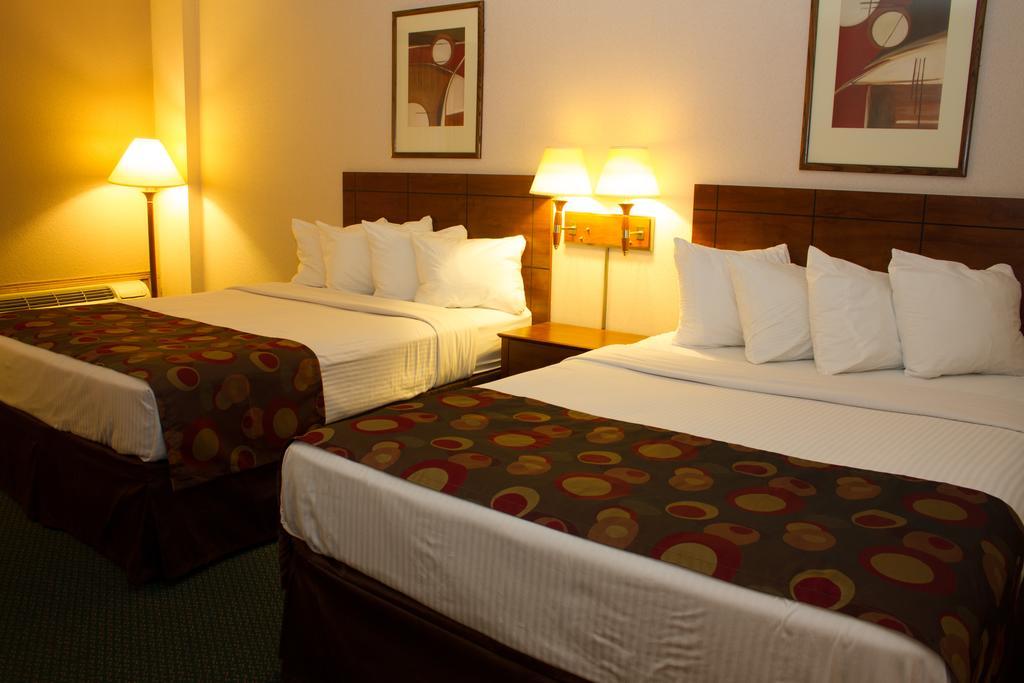 Queen Room with Two Queen Beds - Non-Smoking