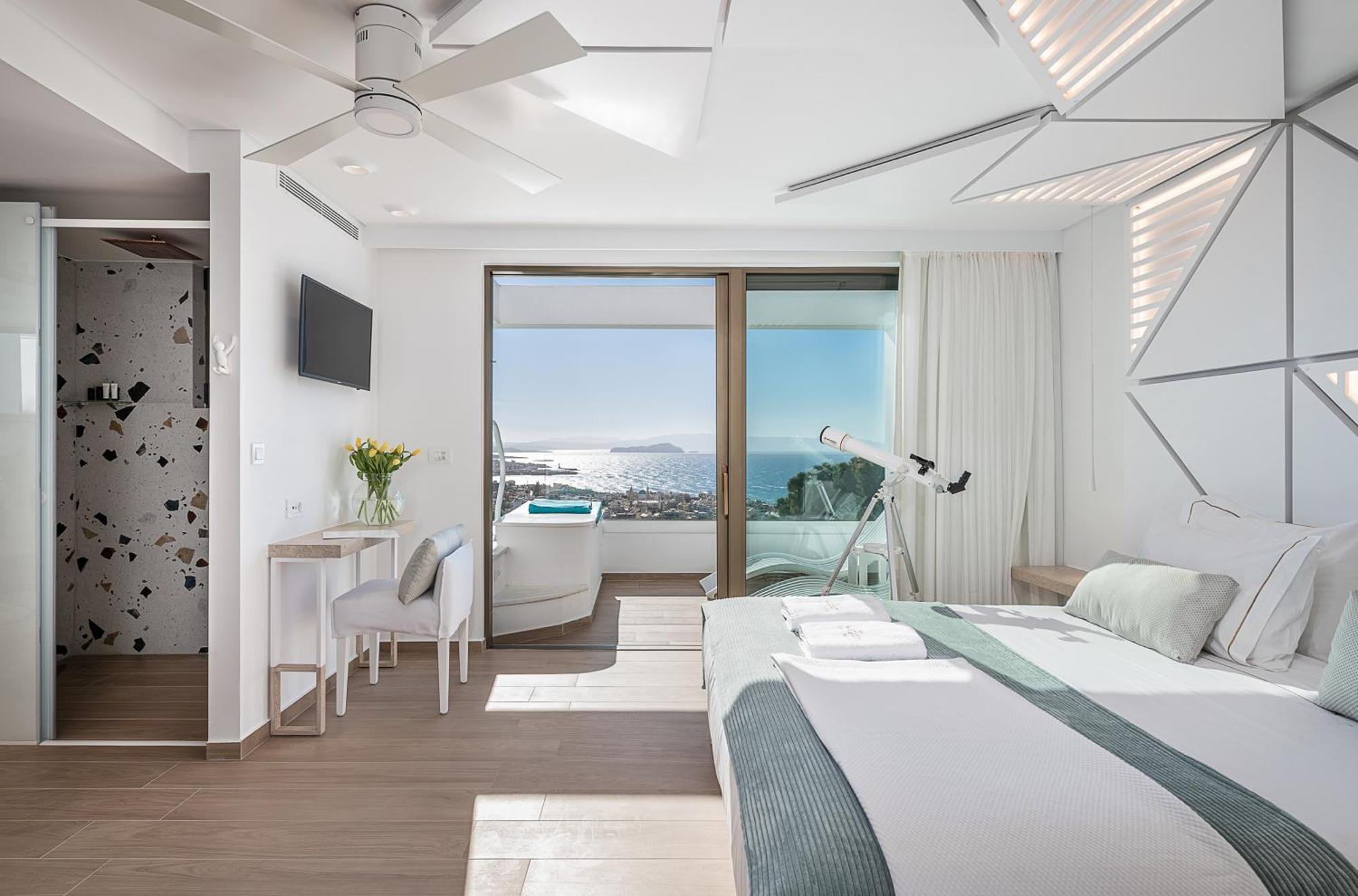 Superior Room with Sea View and Private Pool