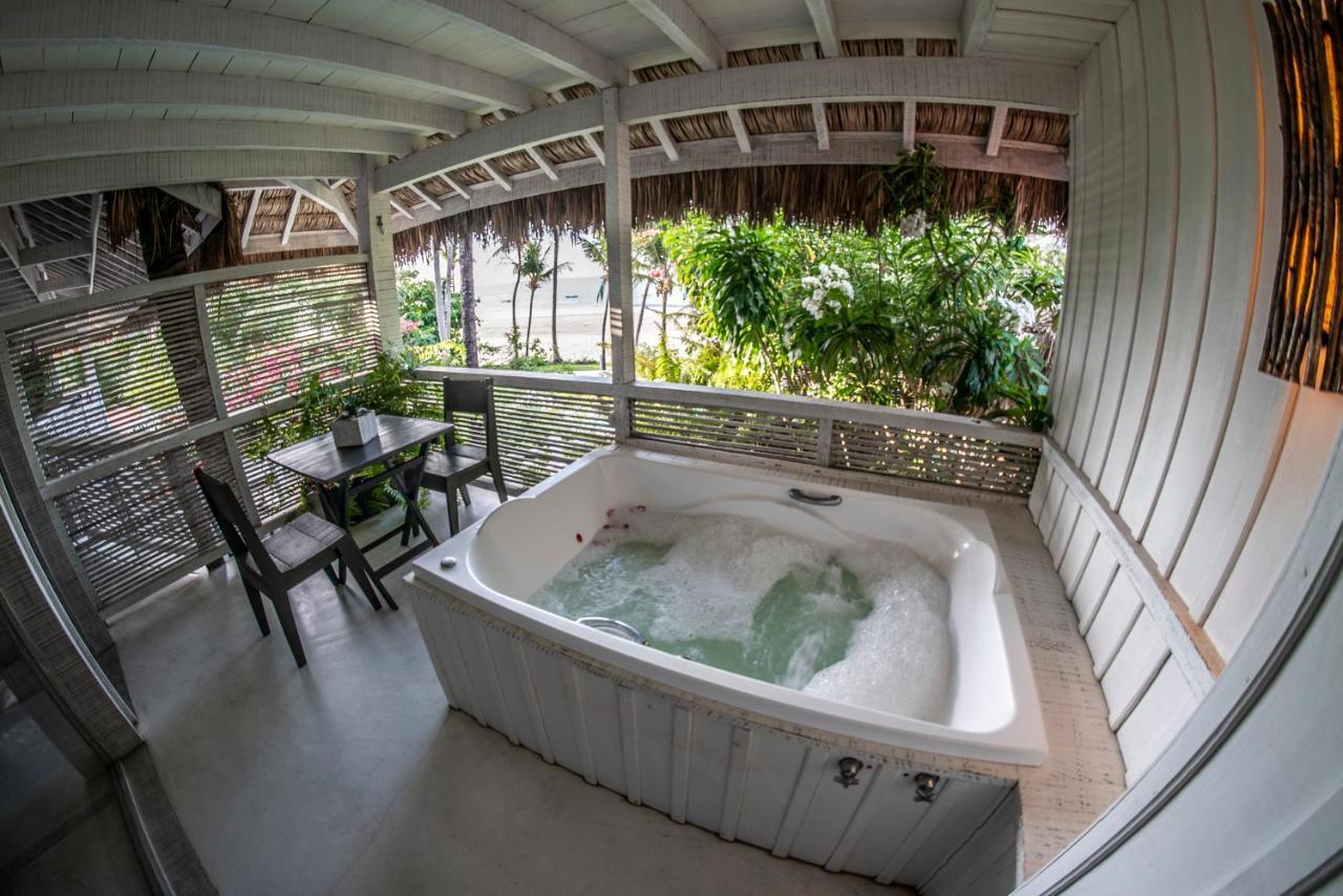 Suíte Deluxe com Banheira de Hidromassagem