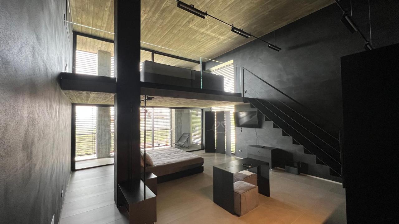 Loft,1586241477:JPEG