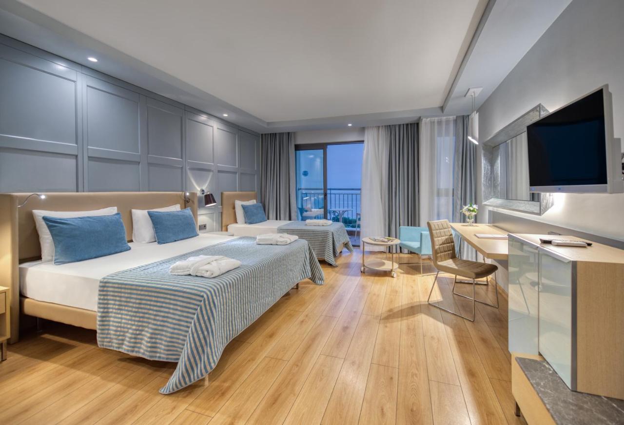 Quadruple Room Sea View