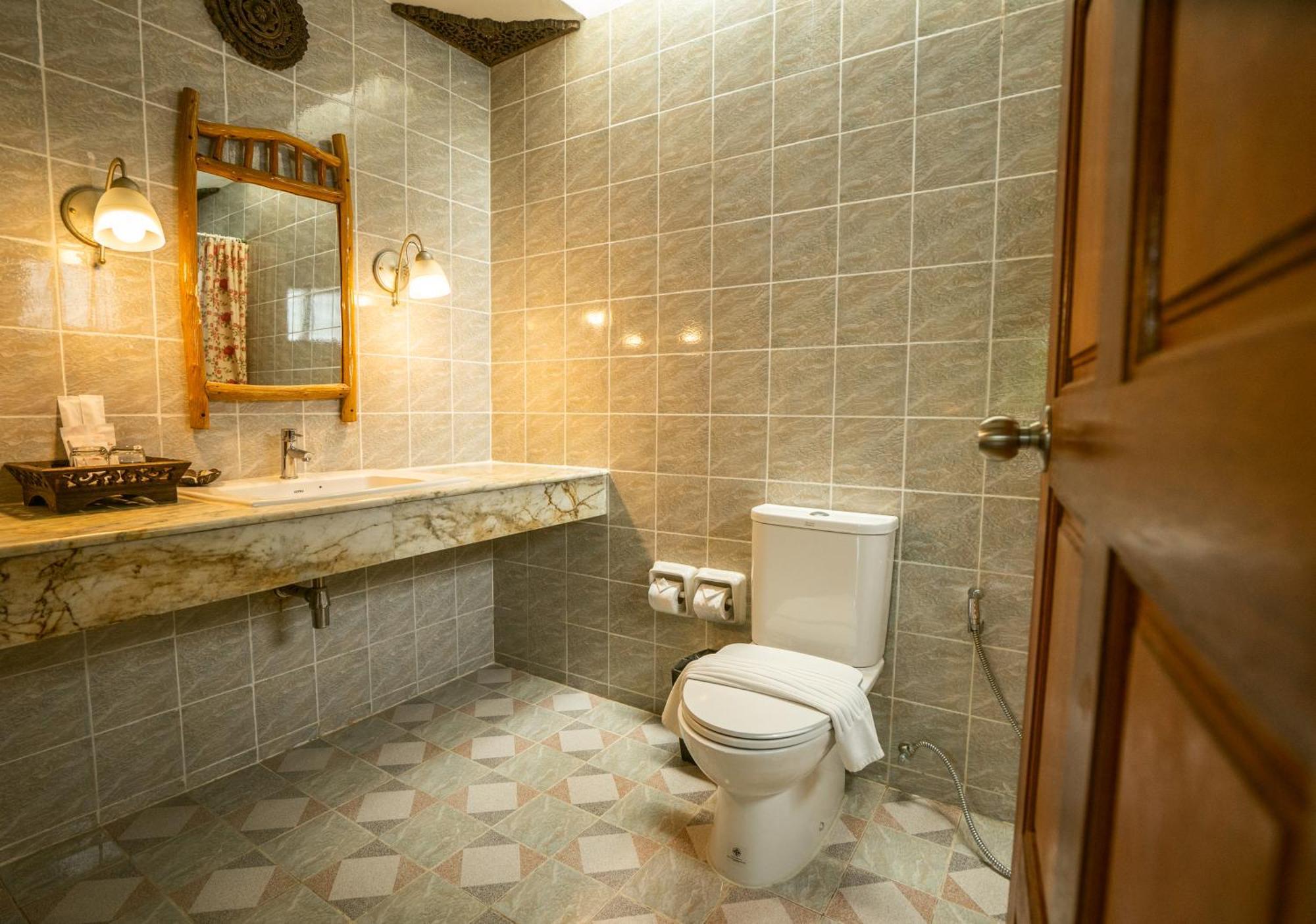 Deluxe Villa,1274048380:JPEG