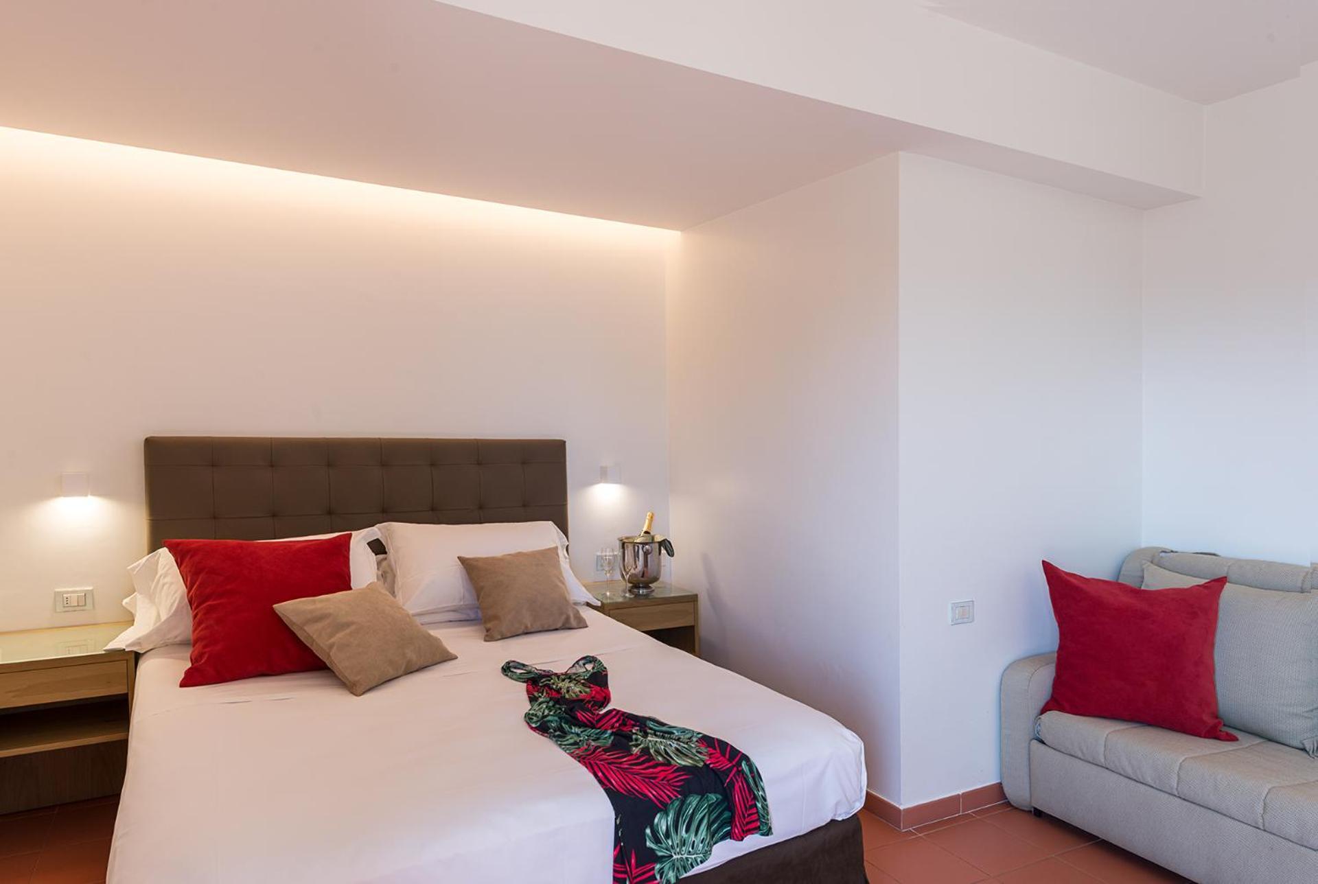 Deluxe Triple Room,1543120615:JPEG