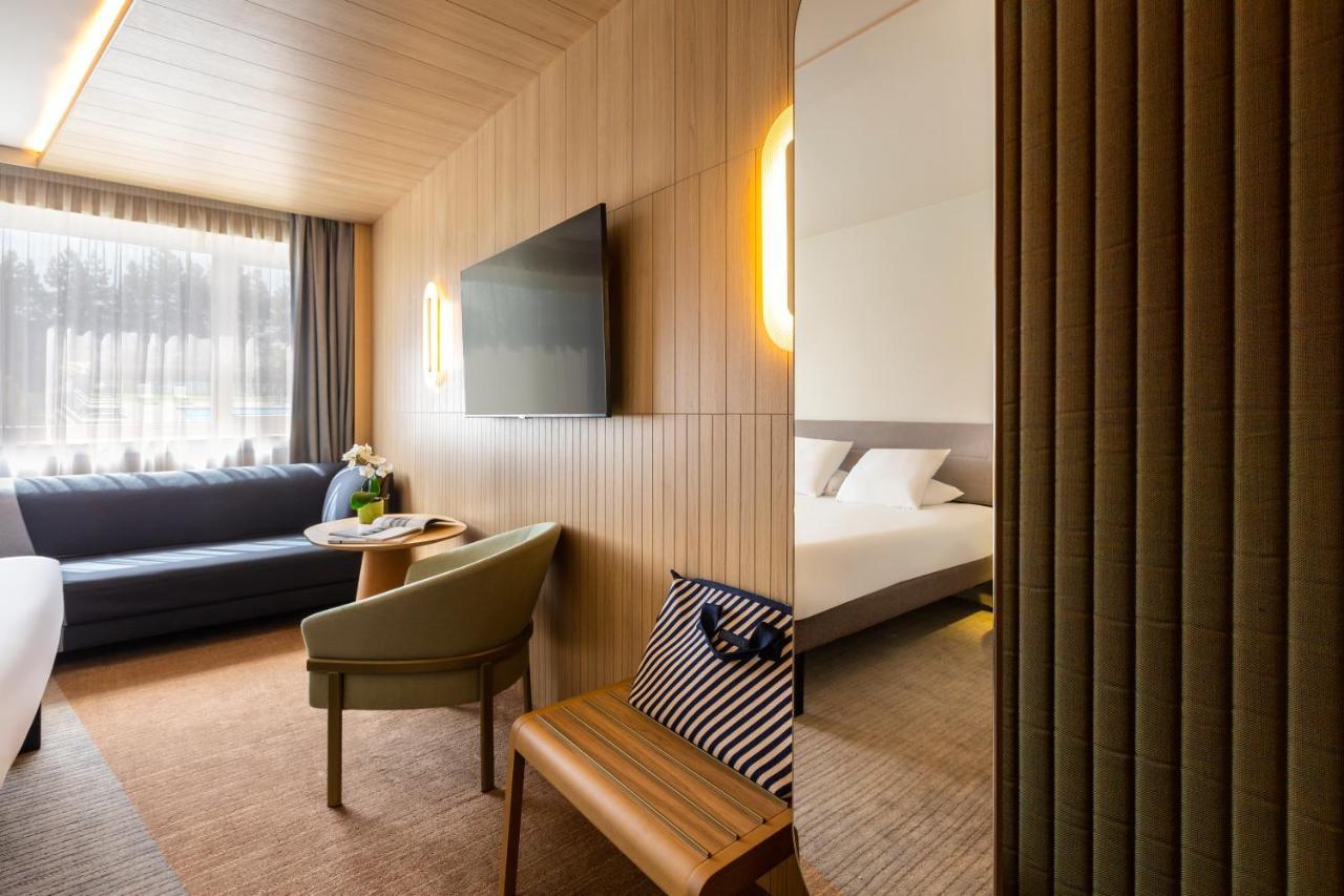 Executive Kamer met 1 Tweepersoonsbed en 1 Slaapbank