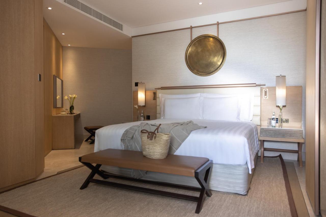One Bedroom Panoramic Suite