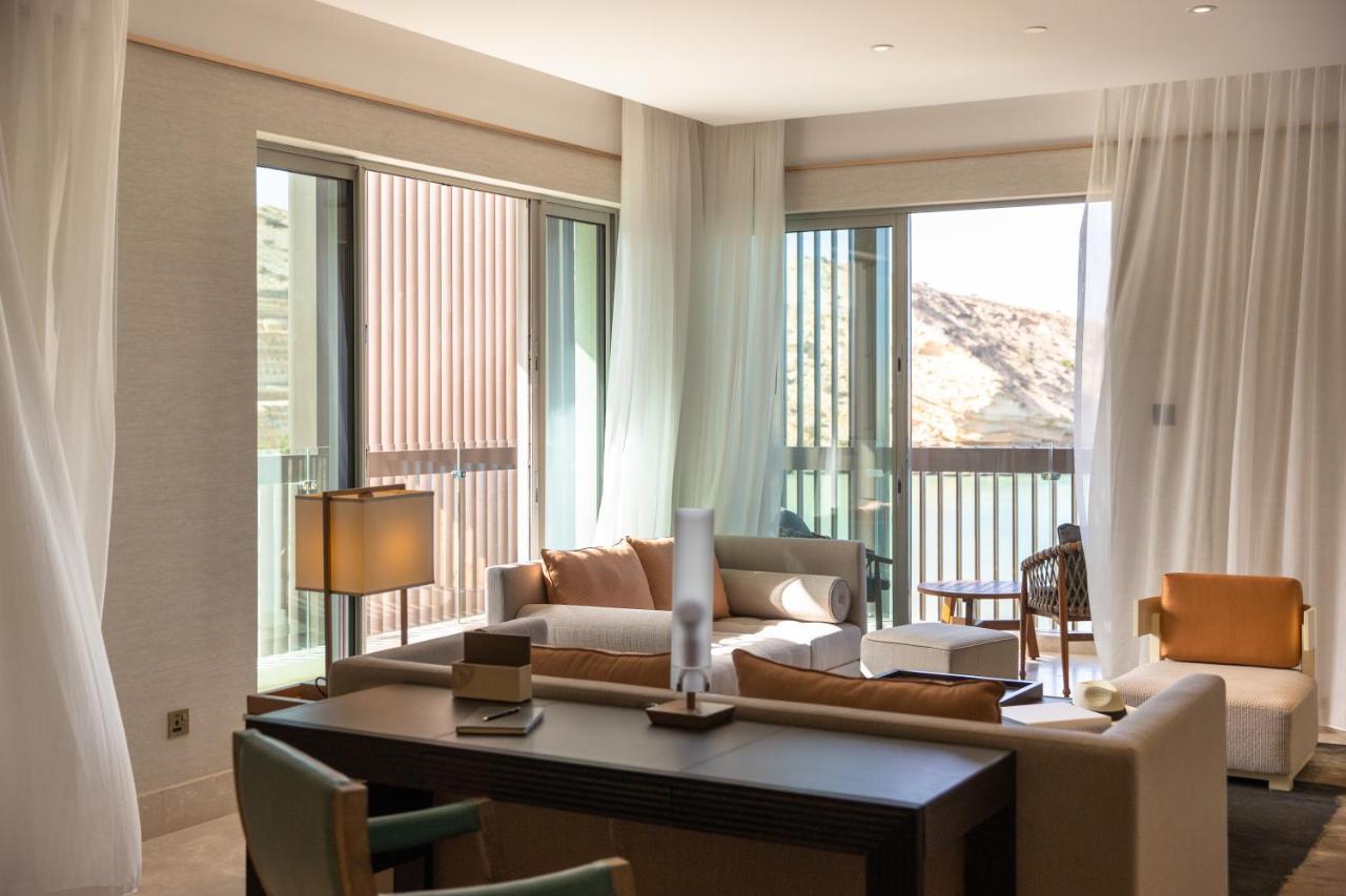 One Bedroom Panoramic Suite