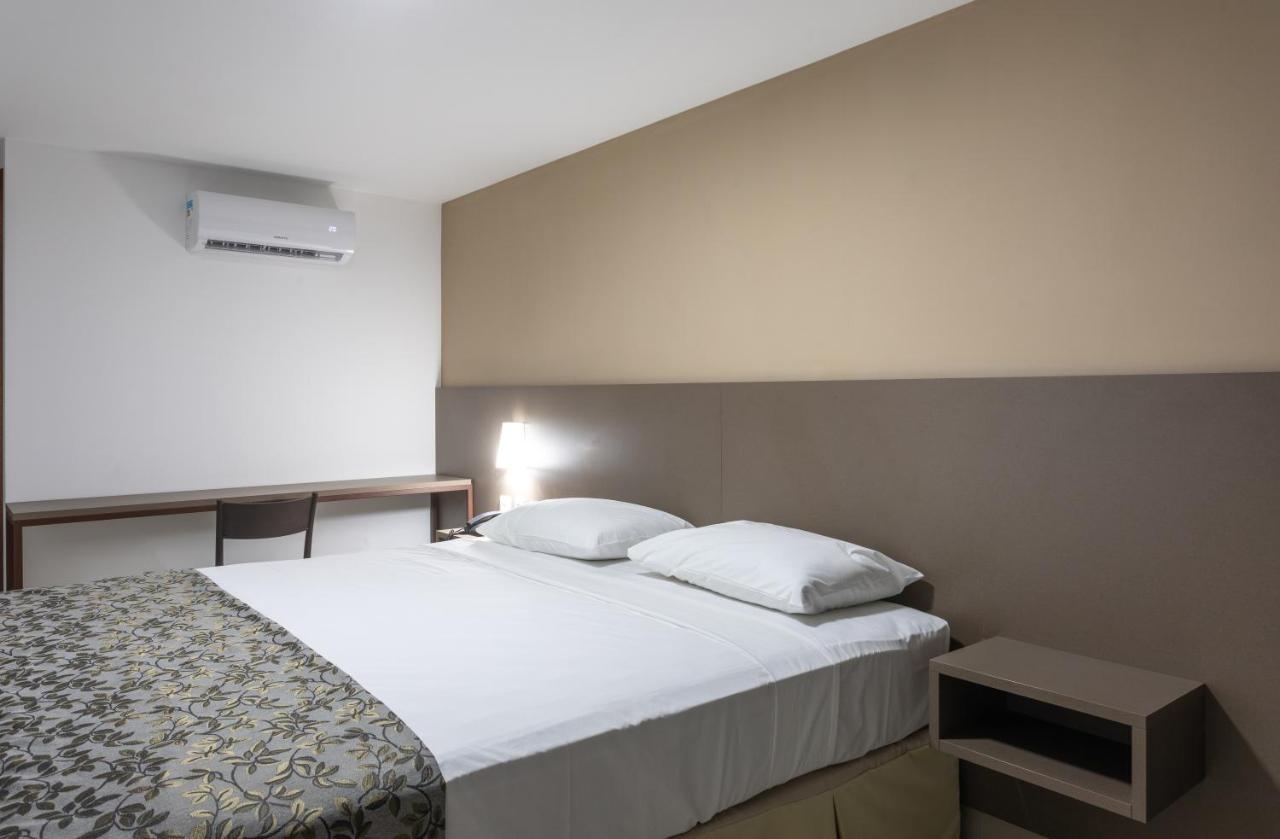 Quarto Standard com Cama de Casal ou 2 de Solteiro