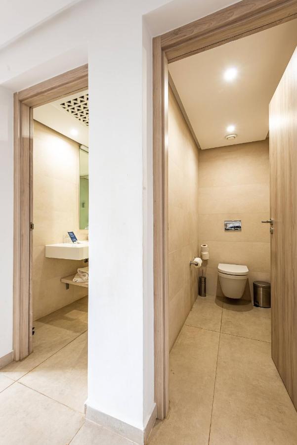 Suite Junior con vistas a la piscina
