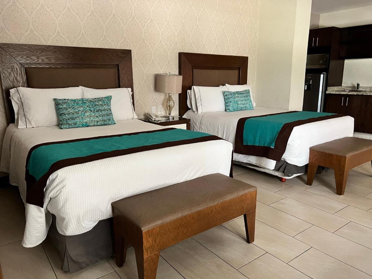 Standard Double Suite