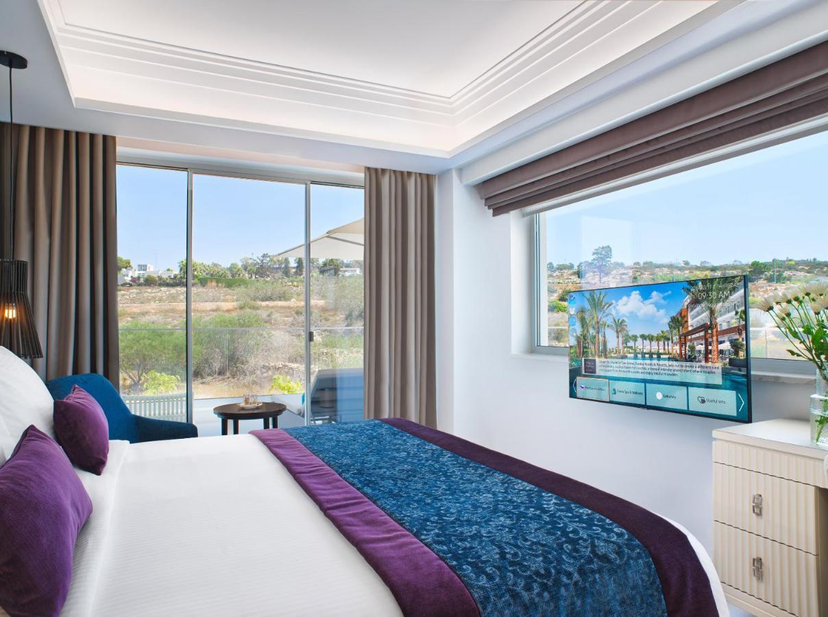 Superior Room Inland View