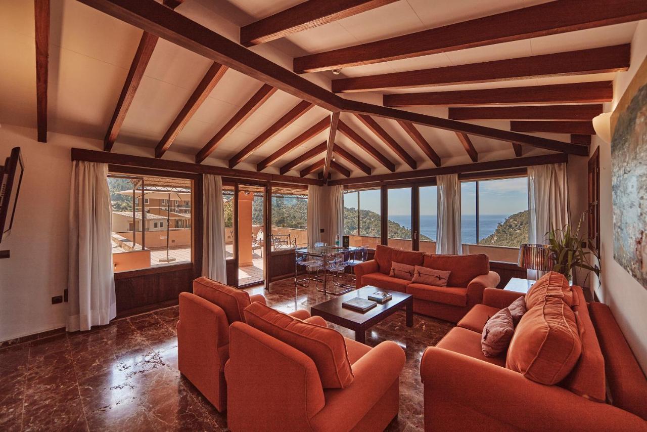 Penthouse Suite with Terrace and Panoramic View - Spa Access Not Included