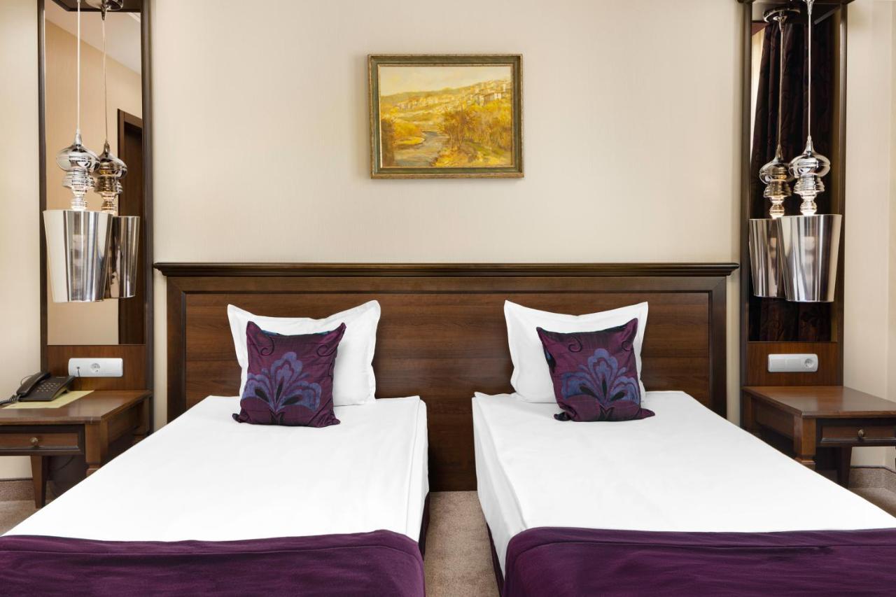Twin Room Pool Access