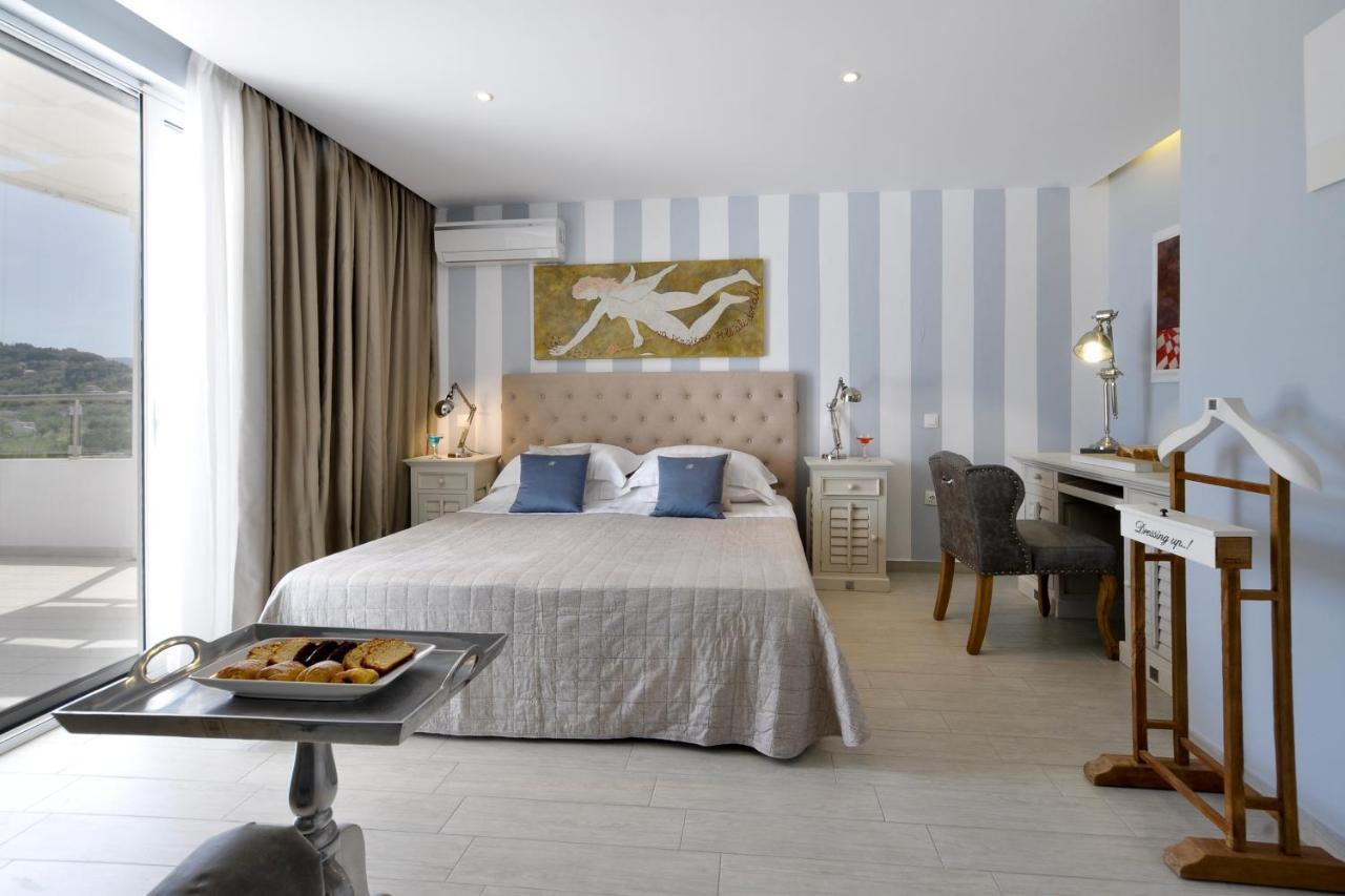 Junior Suite Side Sea View