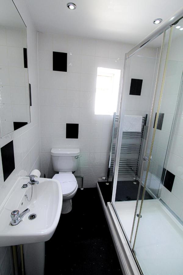 Triple Room (3 Adults or 2 Adults + 1 Child)