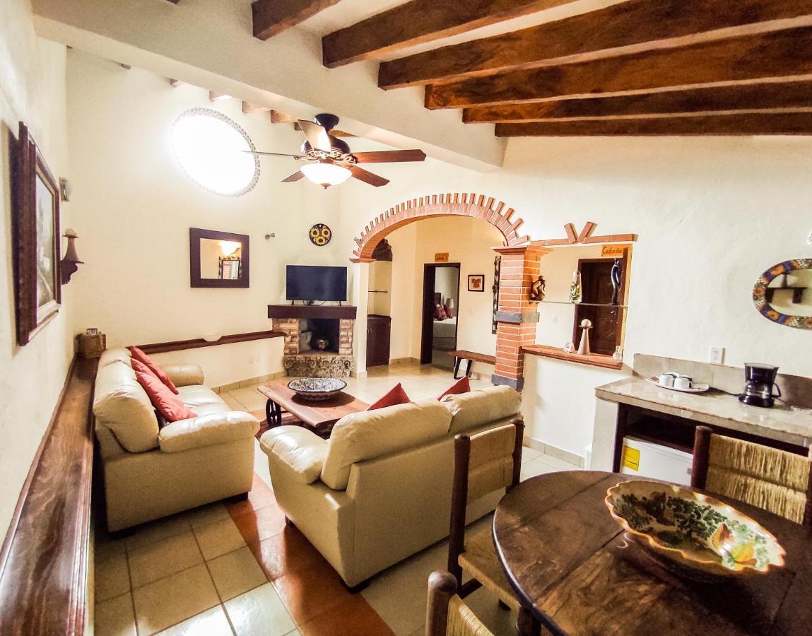 Two-Bedroom Suite,1263806917:JPEG