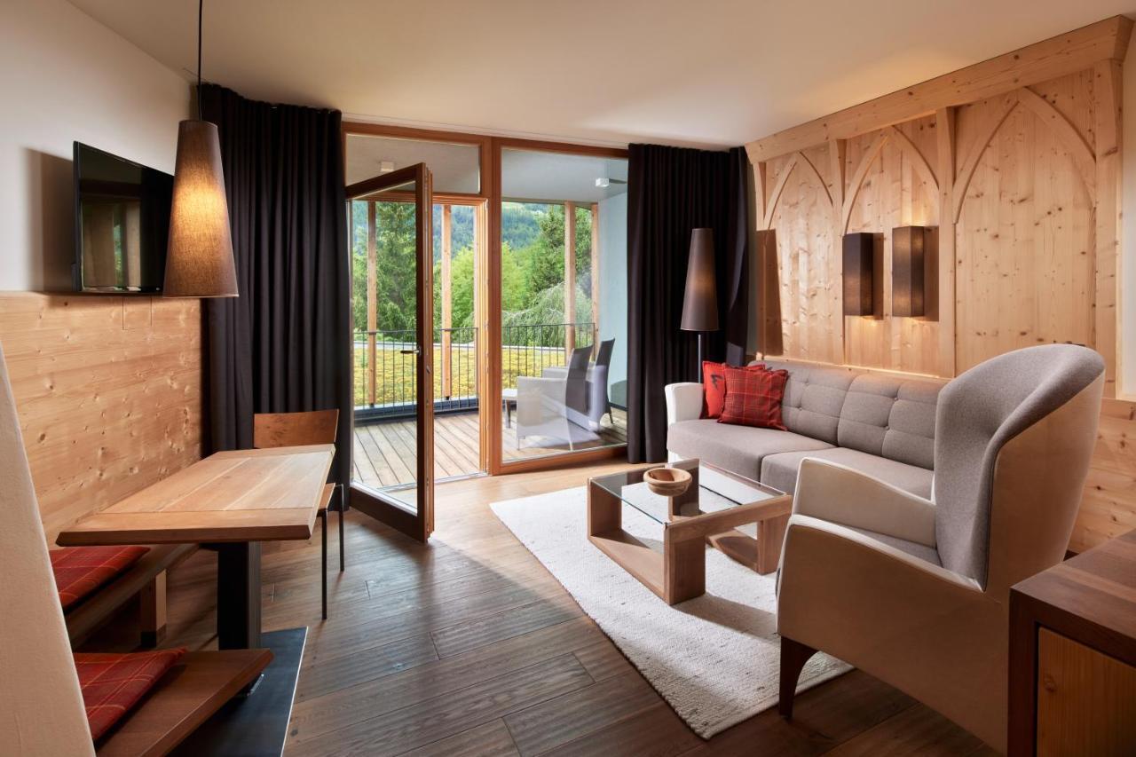 Deluxe Suite,1264282636:JPEG