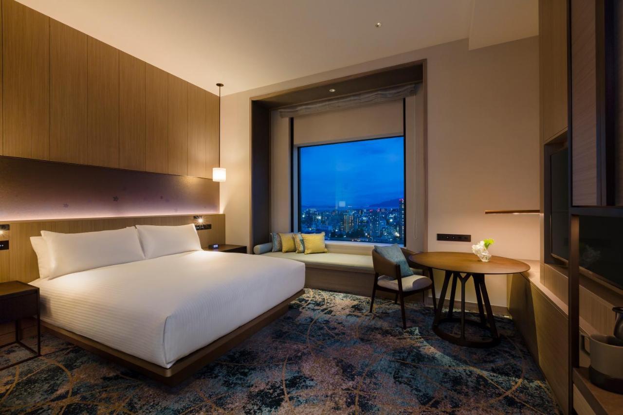 Executive Zimmer mit Kingsize-Bett - Zugang zur Lounge