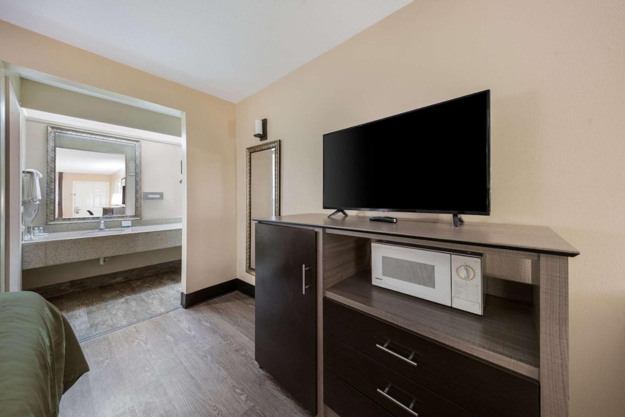 Double Room with Two Double Beds - Non-Smoking