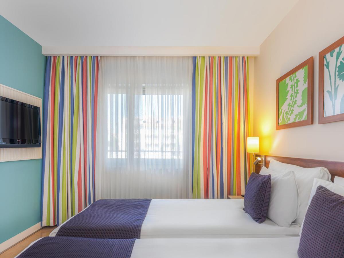 Suite (2 Volwassenen + 2 Kinderen)