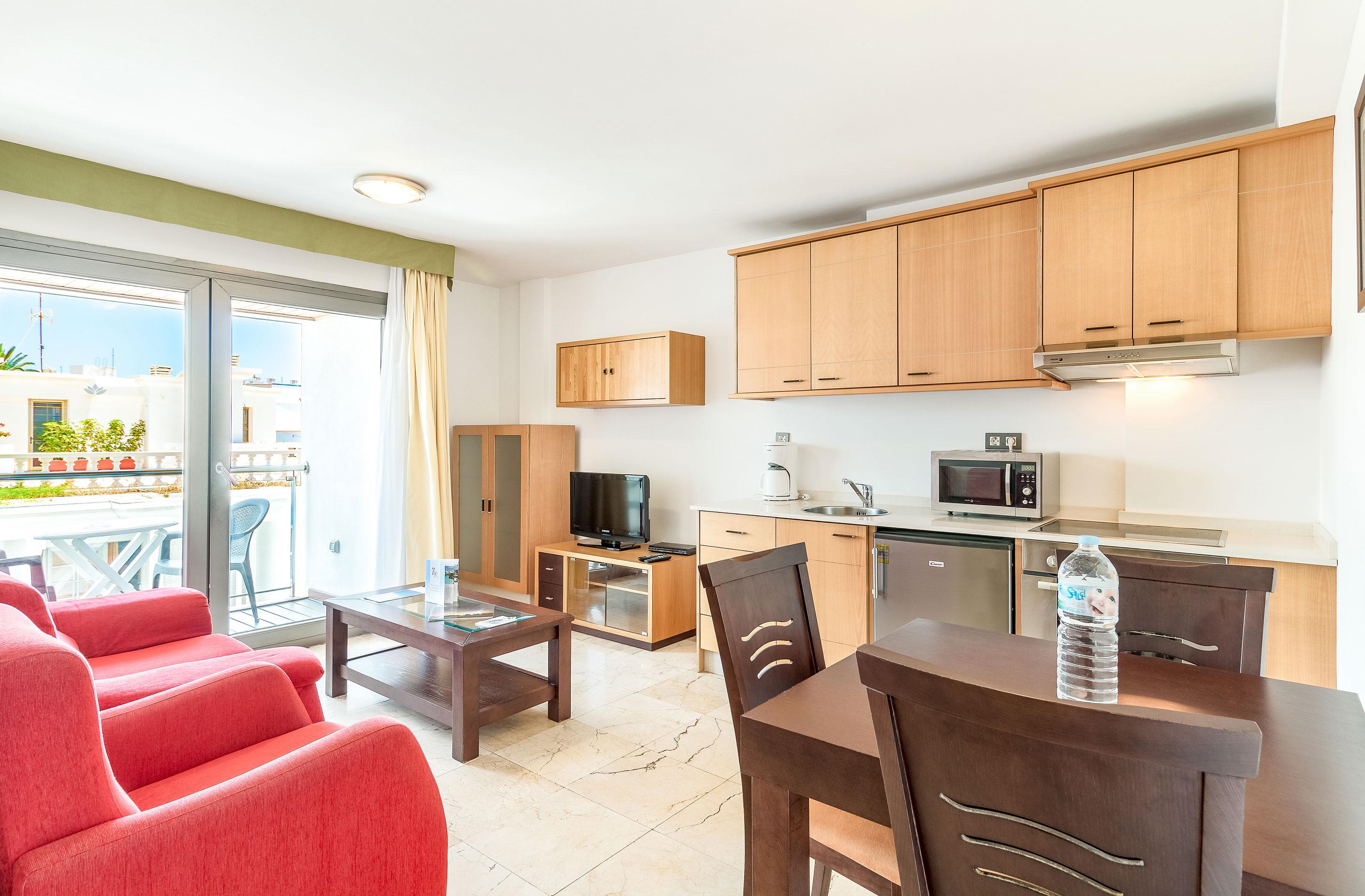 Standard Apartment,942264139:JPEG