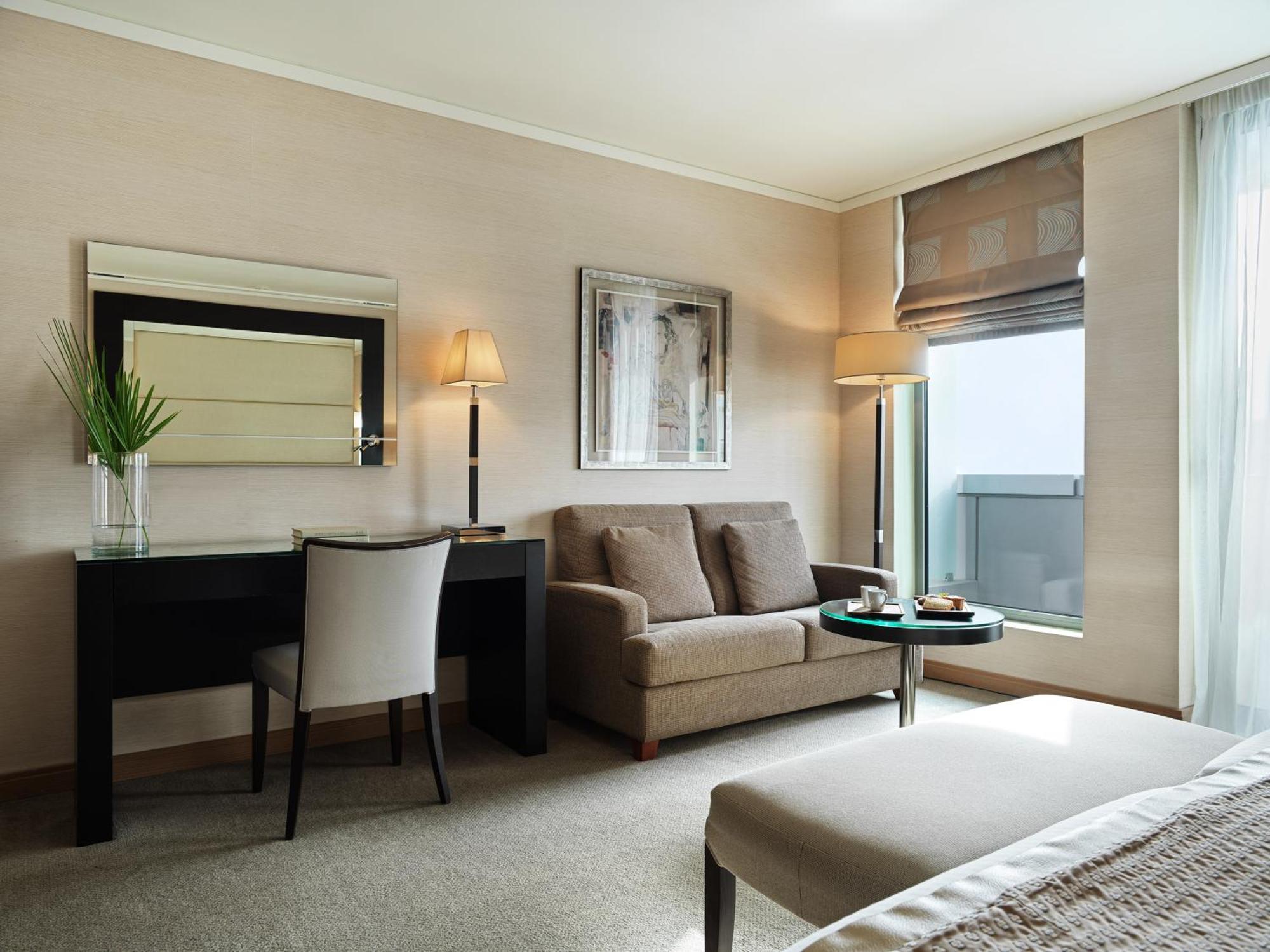 Executive Double Room Pool View