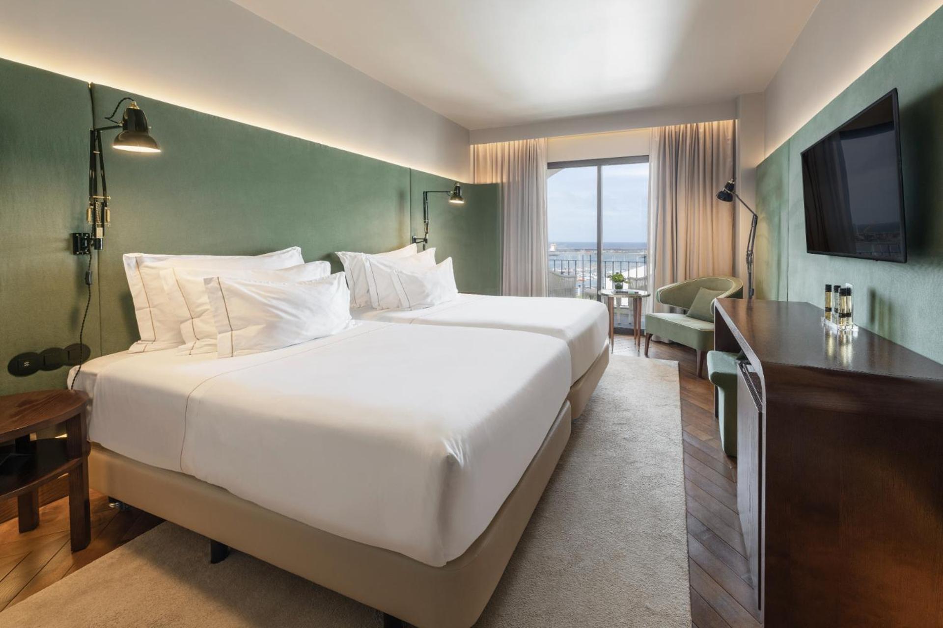 Quarto Duplo ou Twin com Vista Baía