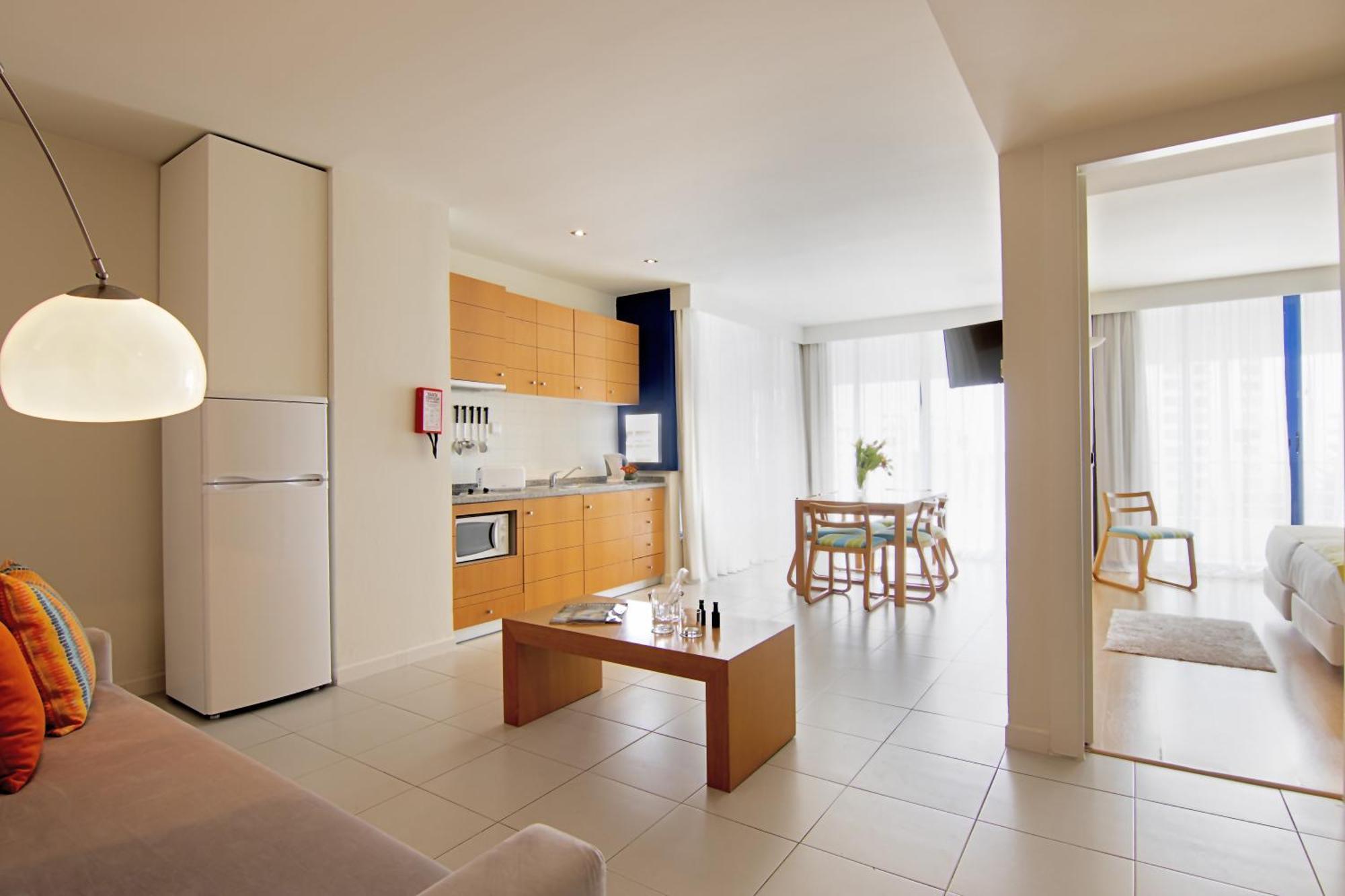 One-Bedroom Apartment Marina View