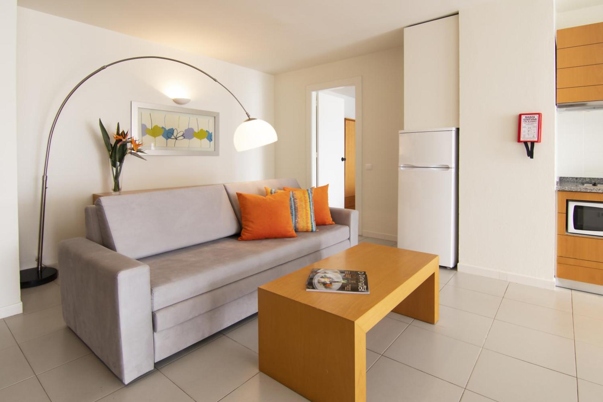 Two-Bedroom Apartment Marina View