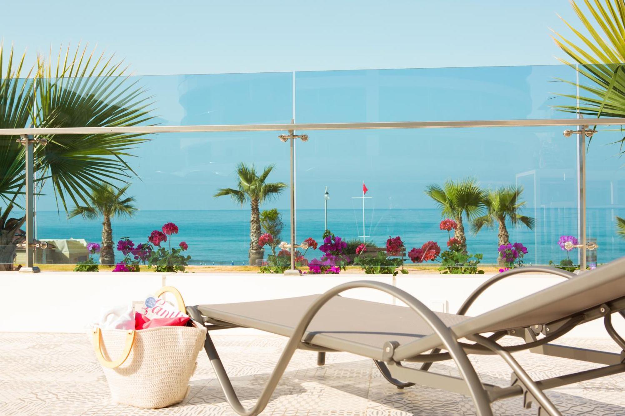 Standard Triple Room Sea View