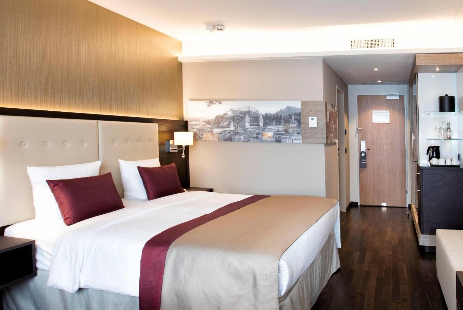 Premium Room with City View