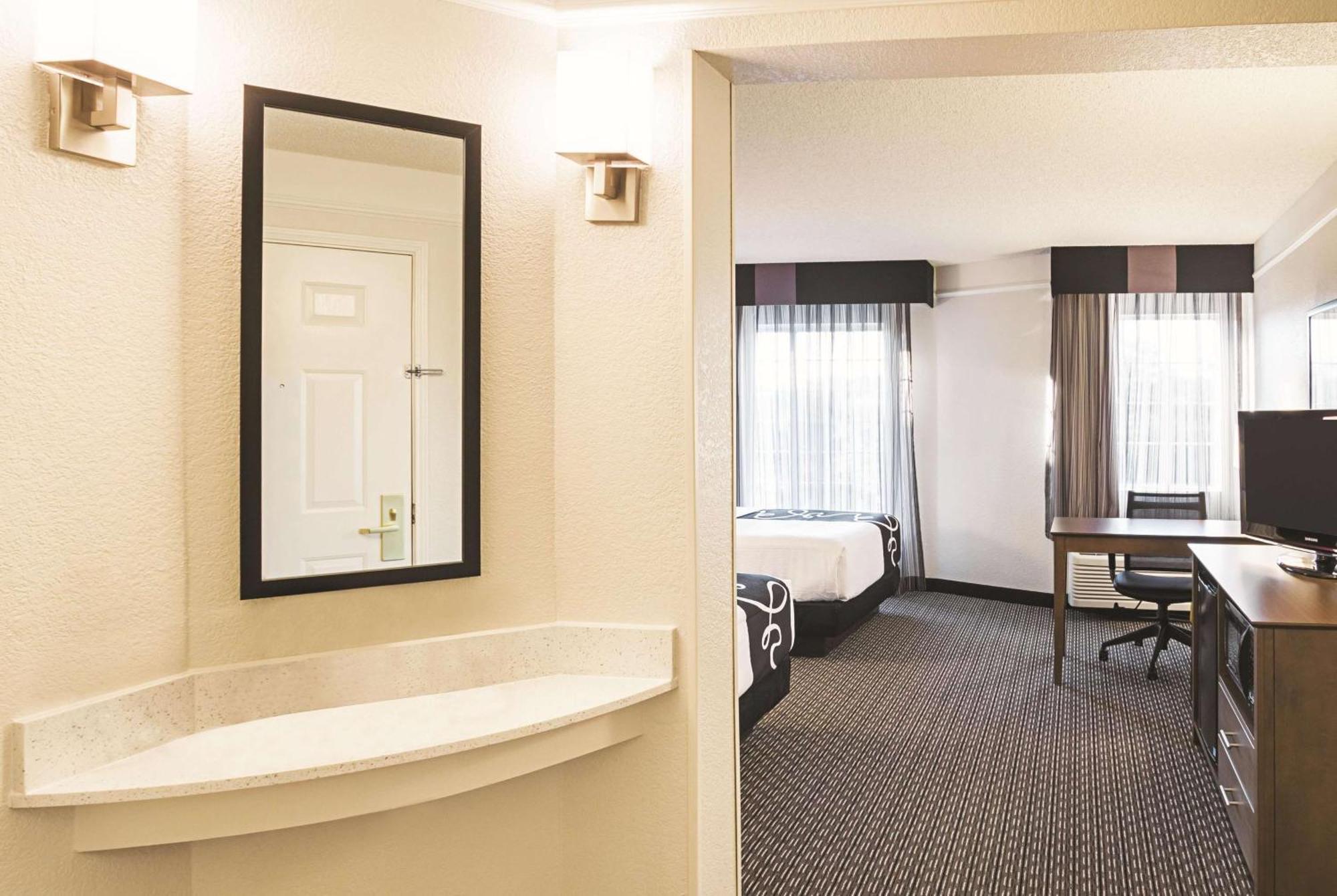 Deluxe Double Room Two Double Beds