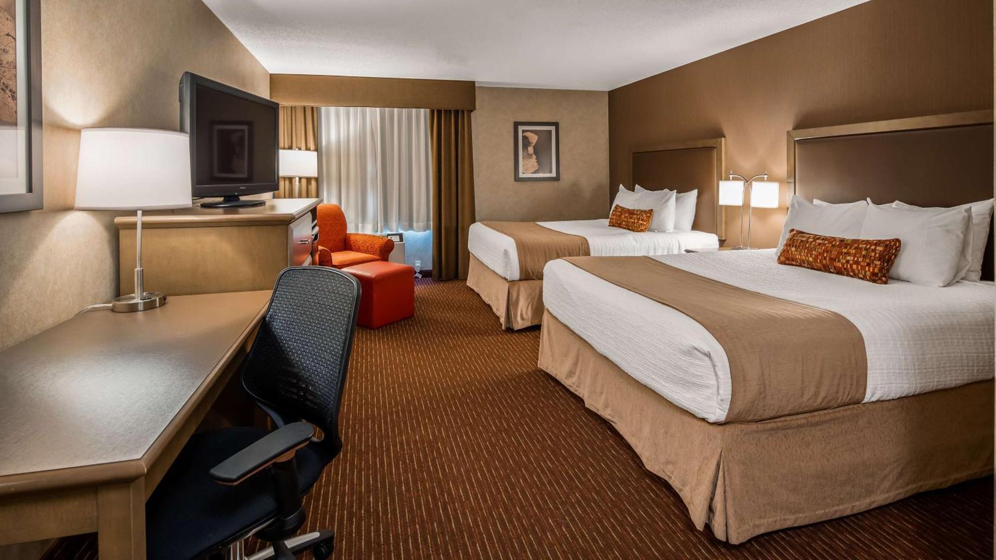 Queen Room Two Queen Beds Tower or Non-Smoking