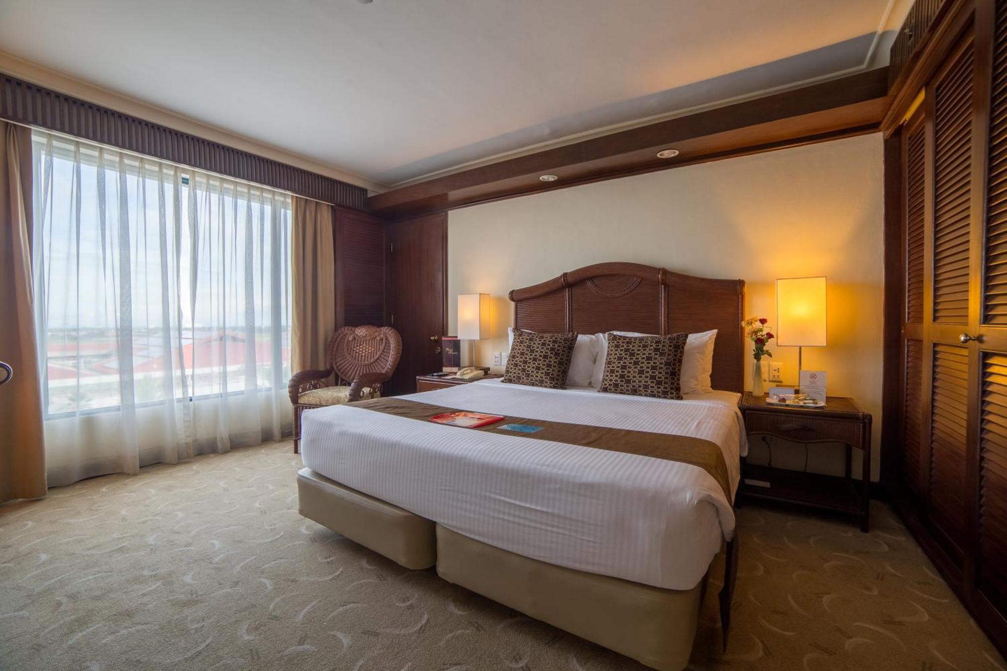Executive Suite