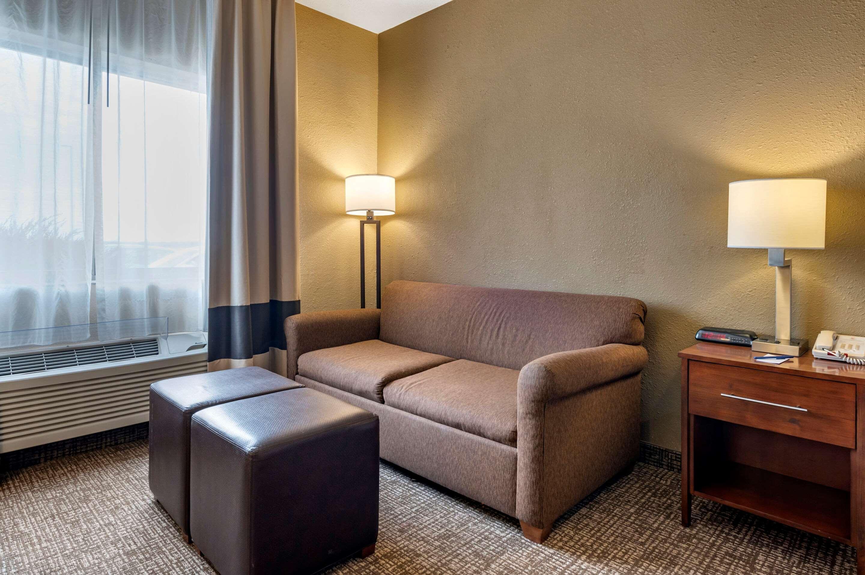 King Room - Non-Smoking