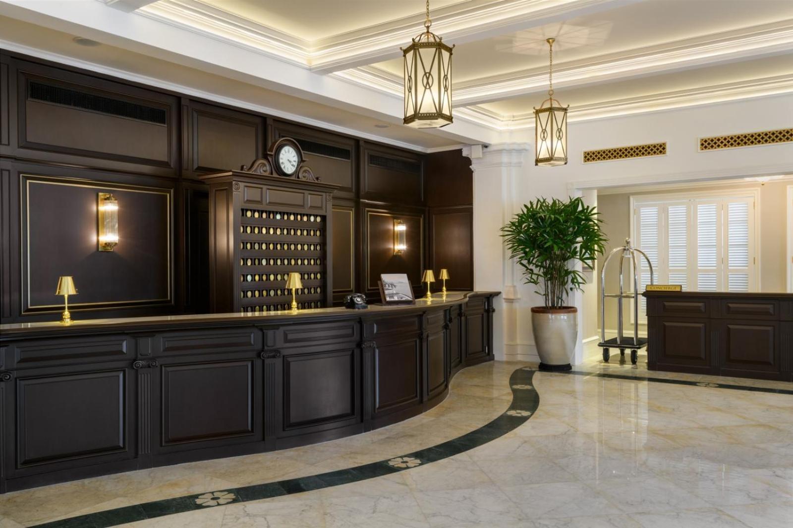 Superior Suite King Heritage Wing