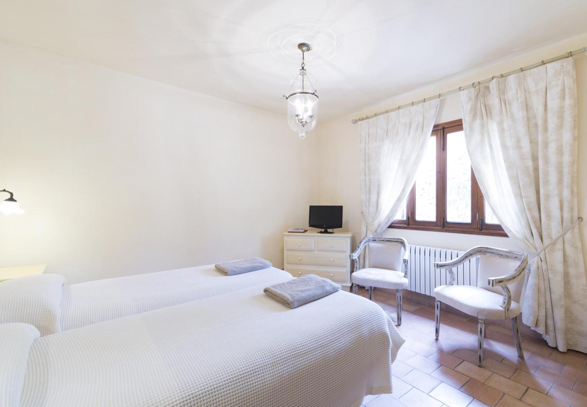 Inter Connected Rooms Terrace Spa Access