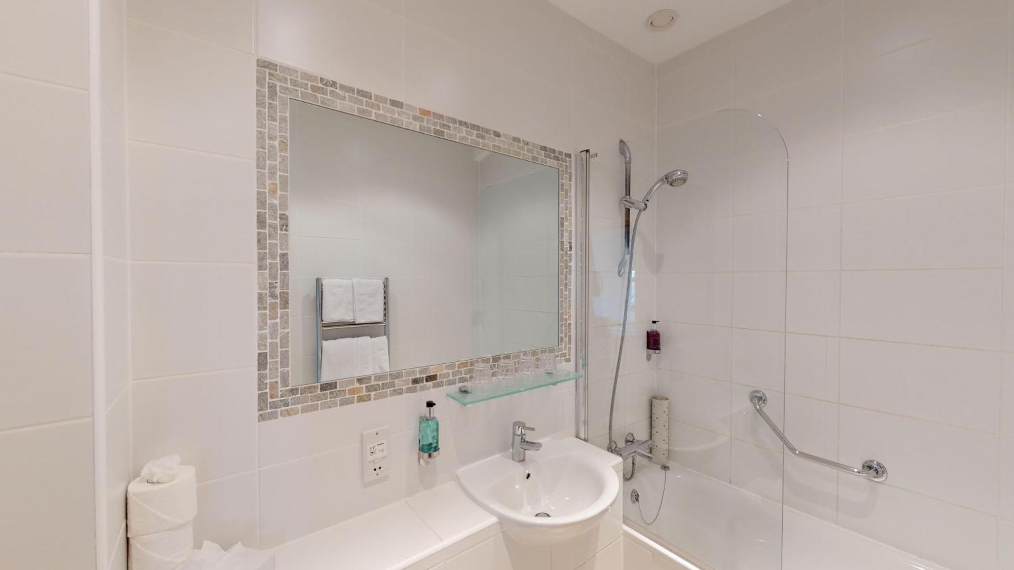 Classic Double or Twin Room