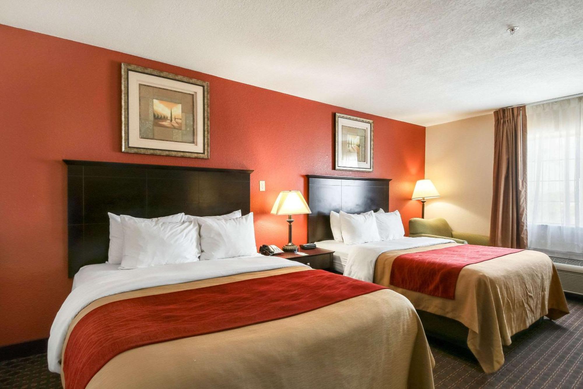 Queen Room with Two Queen Beds - Non-Smoking