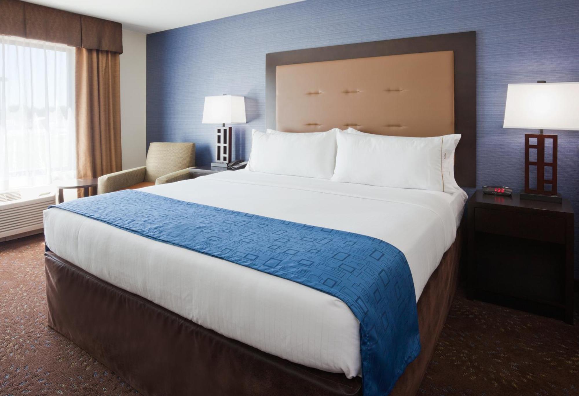 Standard King Room
