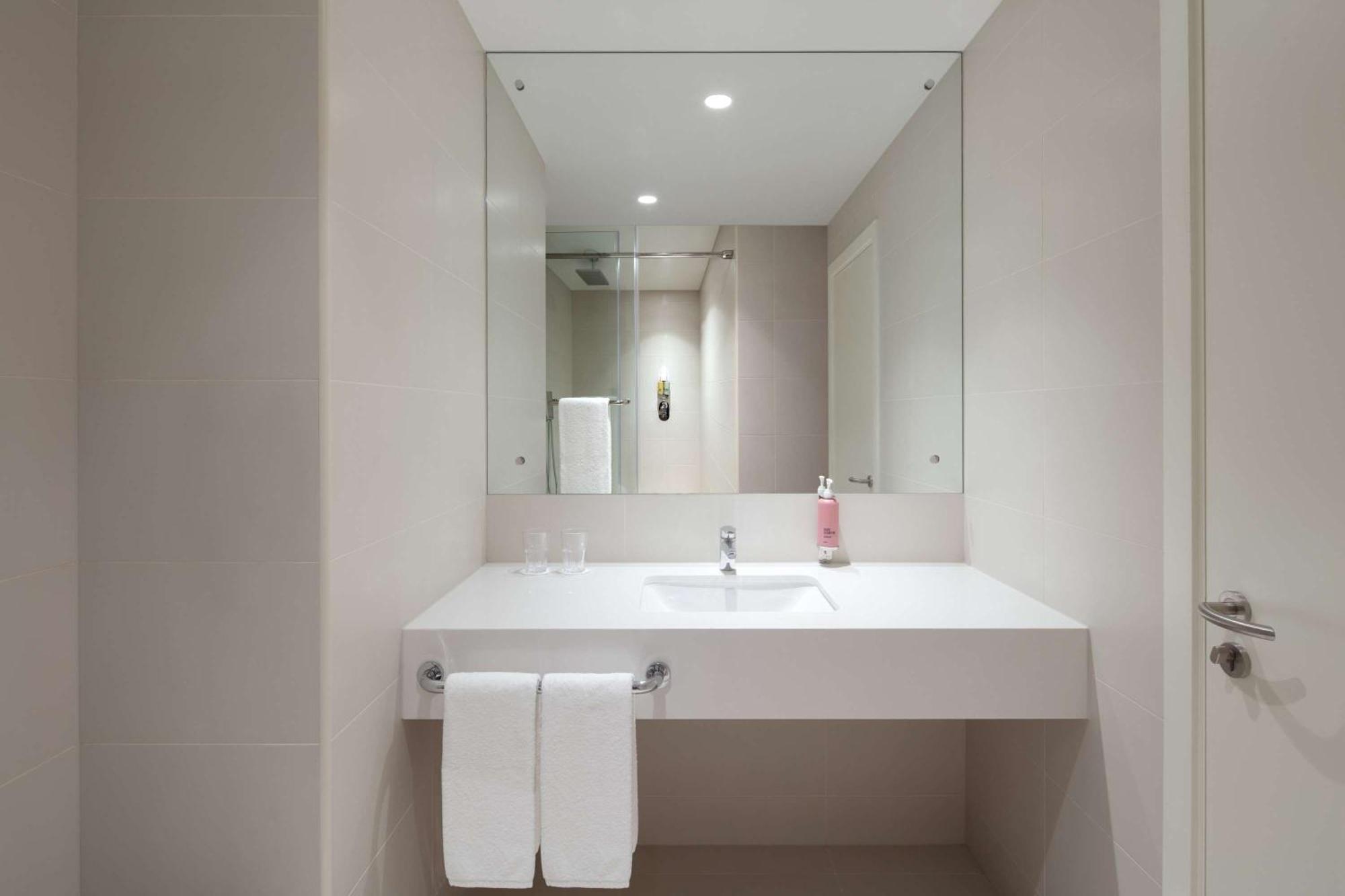 Rover Room – Easy Access To Sheikh Zayed Road & Bur Dubai,1771880539:JPEG